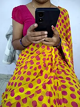 lovelygirl4567 online show from February 26, 5:17 am