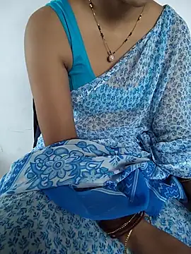 Snapshot of lovelygirl4567 chatting on July 9, 5:44 am lovelygirl4567 online show from July 9, 5:44 am