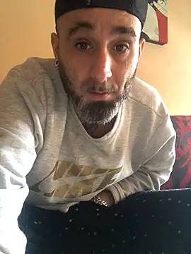 Snapshot of josueswvillaA1 chatting on November 14, 8:57 am josueswvillaA1 online show from November 14, 8:57 am