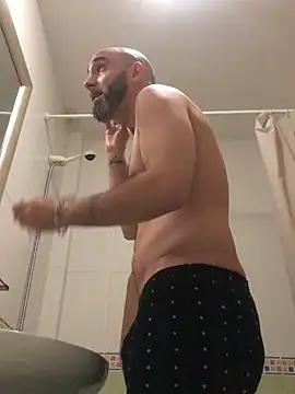 Snapshot of josueswvillaA1 chatting on November 29, 7:06 pm josueswvillaA1 online show from November 29, 7:06 pm