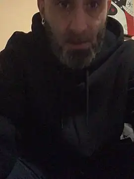 Snapshot of josueswvillaA1 chatting on December 3, 8:07 pm josueswvillaA1 online show from December 3, 8:07 pm