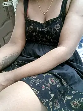 Snapshot of Tamil_Vishalini chatting on June 20, 4:43 pm Tamil Vishalini online show from June 20, 4:43 pm