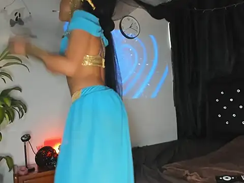 bronwgirl69 online show from October 19, 7:47 pm