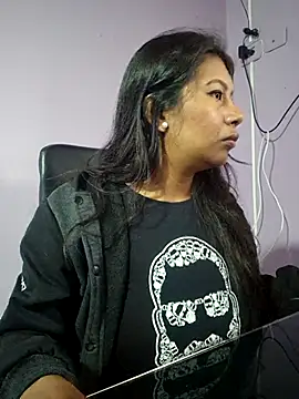 Snapshot of PaulaOrtiz_1 chatting on October 12, 8:08 pm PaulaOrtiz 1 online show from October 12, 8:08 pm