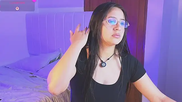Snapshot of Gretta_Hot chatting on June 9, 12:44 am Gretta Hot online show from June 9, 12:44 am