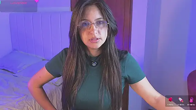 Snapshot of Gretta_Hot chatting on June 14, 11:29 pm Gretta Hot online show from June 14, 11:29 pm
