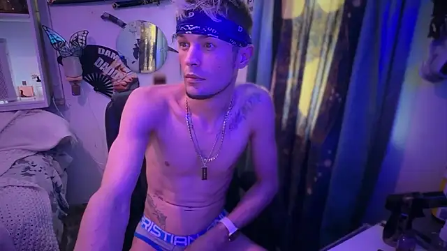 Trystan Spellman online show from April 30, 10:58 pm