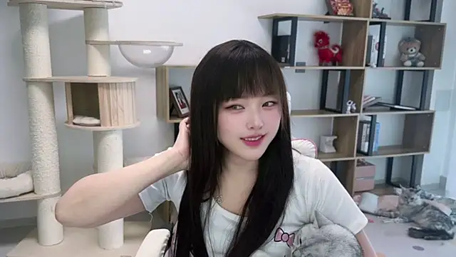 Chenjing0 online show from May 2, 5:23 am