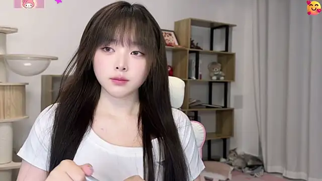 Chenjing0 online show from June 10, 12:15 pm