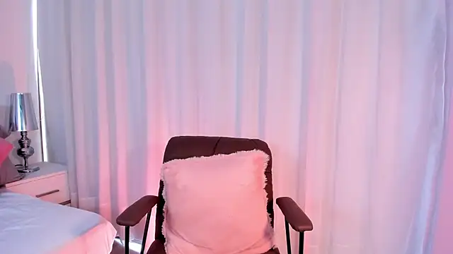 LiaCathaleya online show from February 11, 5:29 pm