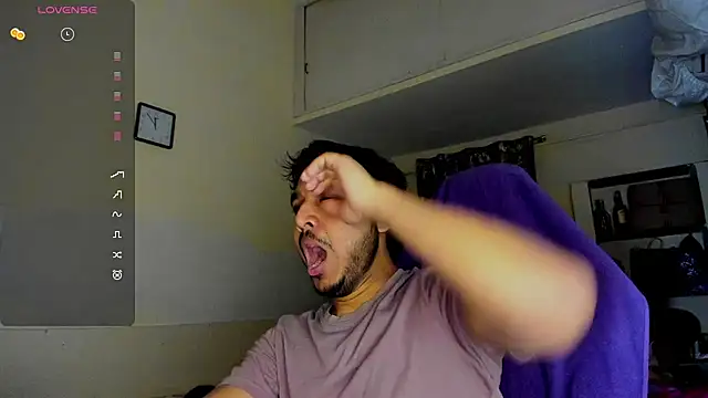 Snapshot of fuckkboy101 chatting on March 10, 6:12 pm fuckkboy101 online show from March 10, 6:12 pm