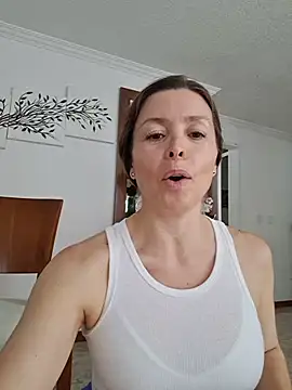 karina warthon online show from July 10, 5:37 pm