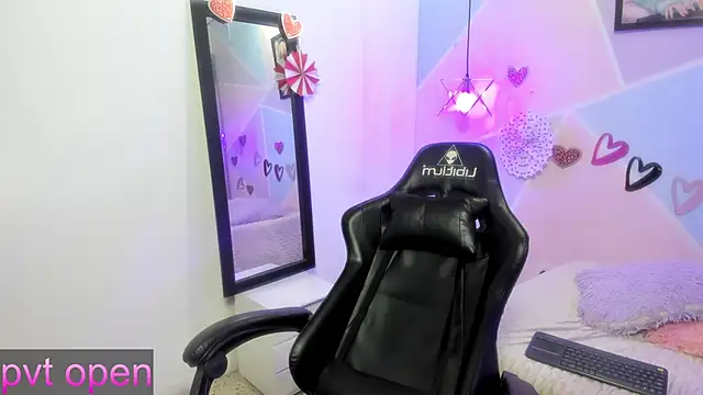 katy handerson online show from March 6, 1:37 am