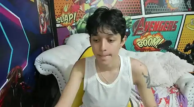 Snapshot of jisuscat chatting on January 8, 1:00 am jisuscat online show from January 8, 1:00 am