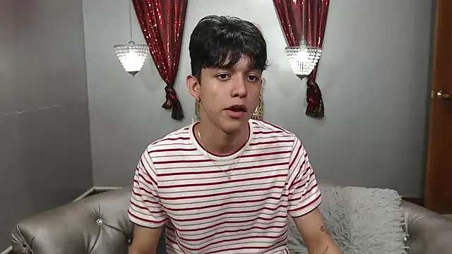 Snapshot of jisuscat chatting on March 10, 7:10 am jisuscat online show from March 10, 7:10 am