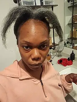 Snapshot of Looking4Jerries chatting on December 19, 11:45 pm Looking4Jerries online show from December 19, 11:45 pm