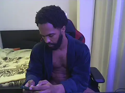 Snapshot of kevi_cocks chatting on February 22, 3:56 am kevi cocks online show from February 22, 3:56 am