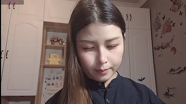 Snapshot of Lucky-xiuxiu chatting on February 20, 12:19 am Lucky-xiuxiu online show from February 20, 12:19 am