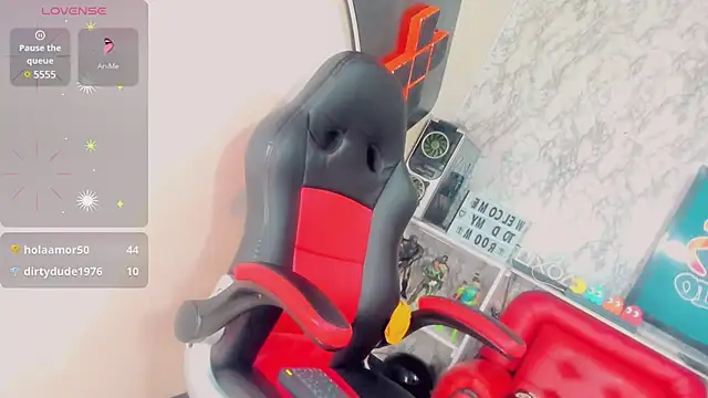 Snapshot of Gisele_fox chatting on March 18, 1:43 am Gisele fox online show from March 18, 1:43 am