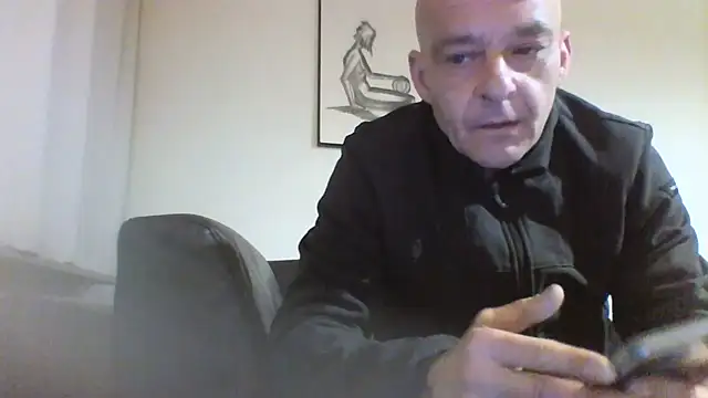 Snapshot of horndude187187 chatting on January 10, 7:54 pm horndude187187 online show from January 10, 7:54 pm