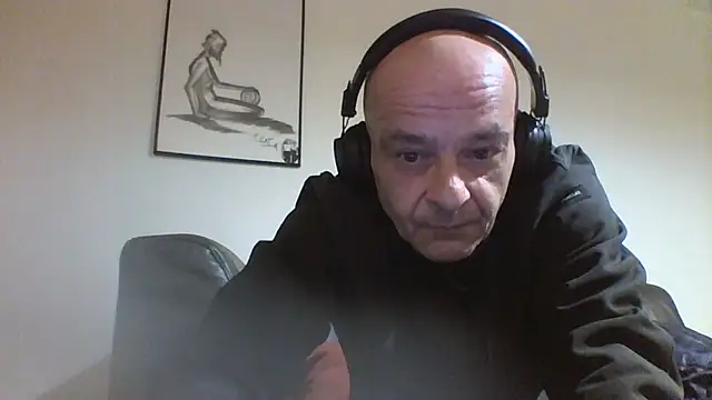 Snapshot of horndude187187 chatting on January 14, 9:41 pm horndude187187 online show from January 14, 9:41 pm