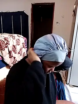 Snapshot of KMbesxxx chatting on November 23, 5:07 am KMbesxxx online show from November 23, 5:07 am