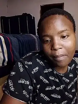 Snapshot of KMbesxxx chatting on December 4, 7:55 pm KMbesxxx online show from December 4, 7:55 pm