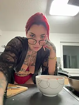 Mia-Fuchs online show from January 6, 2:37 am