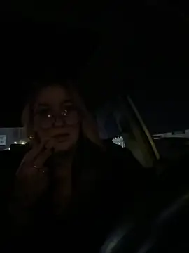 Mia-Fuchs online show from February 7, 8:10 pm