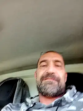 Snapshot of javierpasteur69 chatting on November 11, 10:26 am javierpasteur69 online show from November 11, 10:26 am