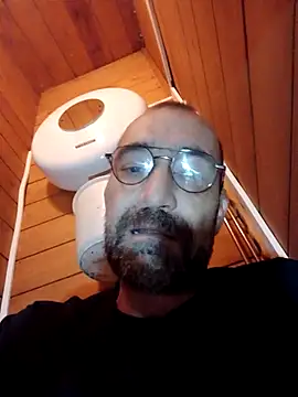 Snapshot of javierpasteur69 chatting on November 13, 10:47 am javierpasteur69 online show from November 13, 10:47 am