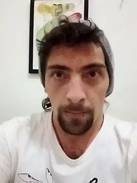 Snapshot of lm531 chatting on January 1, 4:50 am lm531 online show from January 1, 4:50 am