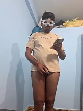 Desi Heat online show from October 21, 1:06 am