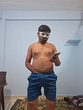 Desi Heat online show from October 25, 6:13 pm