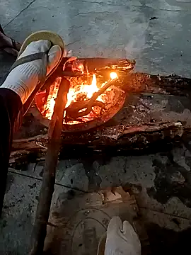 Snapshot of MAGNETICDADDY8 chatting on January 2, 12:03 pm MAGNETICDADDY8 online show from January 2, 12:03 pm