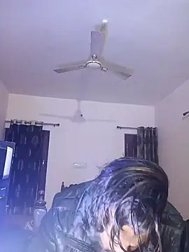 Snapshot of MAGNETICDADDY8 chatting on January 3, 4:48 pm MAGNETICDADDY8 online show from January 3, 4:48 pm