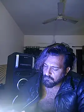 Snapshot of MAGNETICDADDY8 chatting on January 4, 4:55 am MAGNETICDADDY8 online show from January 4, 4:55 am