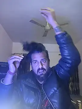 Snapshot of MAGNETICDADDY8 chatting on January 5, 9:36 pm MAGNETICDADDY8 online show from January 5, 9:36 pm