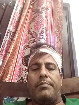 Snapshot of MAGNETICDADDY8 chatting on March 16, 12:55 pm MAGNETICDADDY8 online show from March 16, 12:55 pm