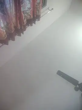 Snapshot of MAGNETICDADDY8 chatting on October 10, 5:39 am MAGNETICDADDY8 online show from October 10, 5:39 am