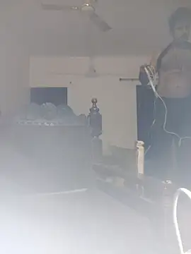 Snapshot of MAGNETICDADDY8 chatting on October 30, 4:52 pm MAGNETICDADDY8 online show from October 30, 4:52 pm