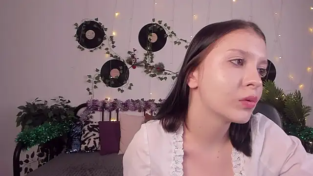 AmeliaVon online show from January 8, 9:32 am