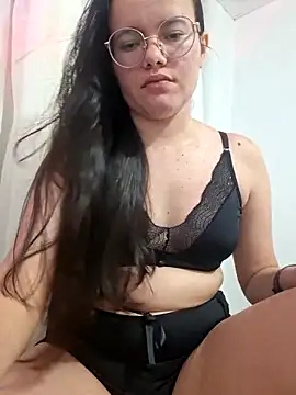 camillebr online show from April 1, 2:12 am