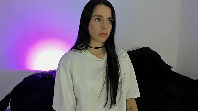 Snapshot of Laurensmith9 chatting on November 13, 8:19 pm Laurensmith9 online show from November 13, 8:19 pm