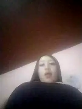 Snapshot of boobsTaylor chatting on January 19, 5:15 am boobsTaylor online show from January 19, 5:15 am