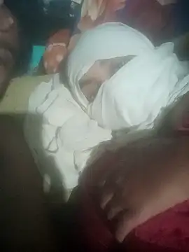 YourHotRandi online show from January 6, 5:59 pm