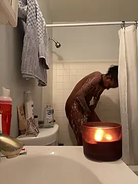 Snapshot of Yoshibaby2670 chatting on January 28, 1:16 pm Yoshibaby2670 online show from January 28, 1:16 pm