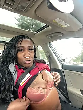 Snapshot of Yoshibaby2670 chatting on January 31, 6:36 pm Yoshibaby2670 online show from January 31, 6:36 pm