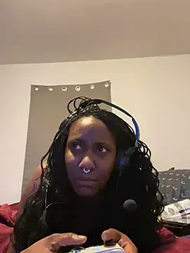 Snapshot of Yoshibaby2670 chatting on February 4, 4:15 am Yoshibaby2670 online show from February 4, 4:15 am