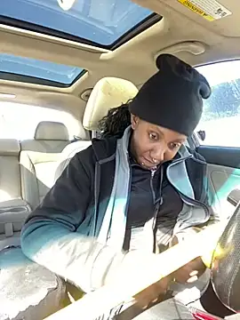 Snapshot of Yoshibaby2670 chatting on February 25, 7:03 pm Yoshibaby2670 online show from February 25, 7:03 pm